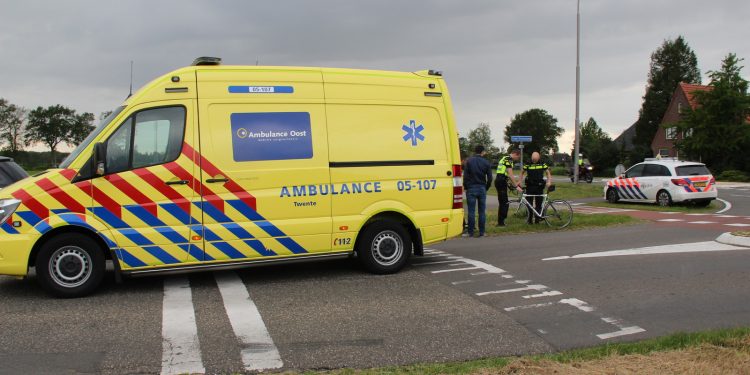 Wielrenner gewond bij ongeval Deventerweg 