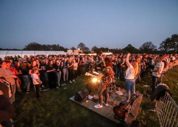 Herdenkingslichten Canadese Begraafplaats 2019 fotoalbum canadese begraafplaats 