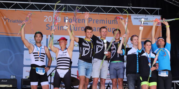 Fitnessoccasions en Bike Totaal Bloemendal winnaars bedrijventriathlon triathlon 