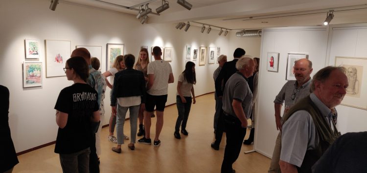 De Waerdenborch exposeert variaties Nagelhoutcollectie op hoog niveau waerdenborch kulturhus de waerdenborch 