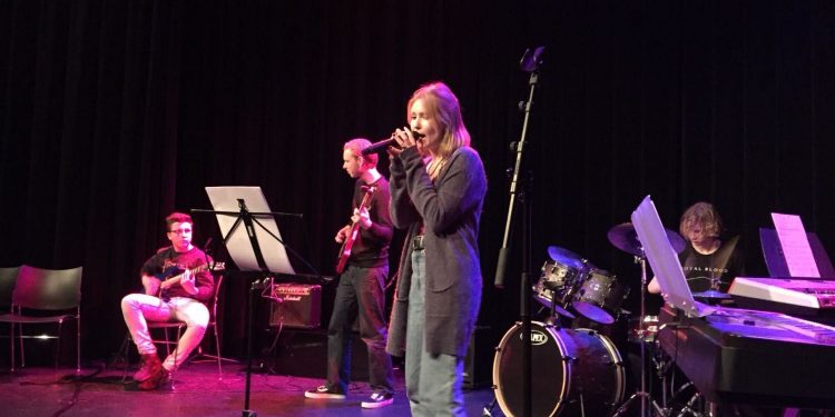 Zomerconcert MOC Holten moc kulturhus 