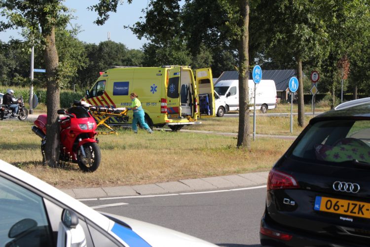 Motorrijder verliest de macht over het stuur en raakte gewond 