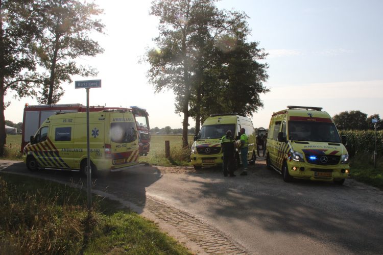 Paard slaat op hol, drie gewonden brandweer 