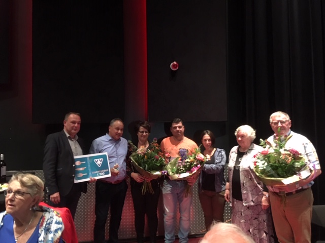 Terechte winnaar Beste Buur Bokaal Rijssen-Holten kulturhus 