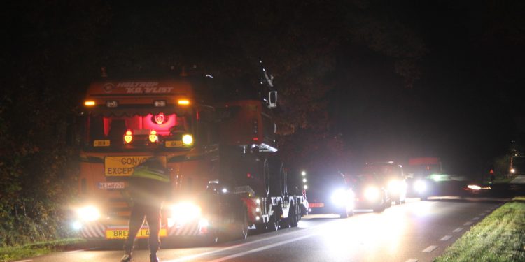 Rijssenseweg N350 tijdelijke afgesloten door ongeval politie 