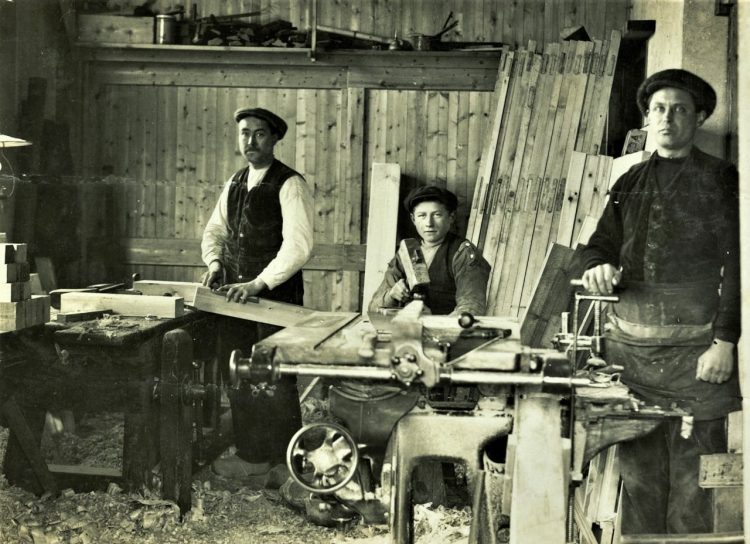 Fototentoonstelling ‘Oude Ambachten’ in De Diessenplas oudheidkamer diessenplas 