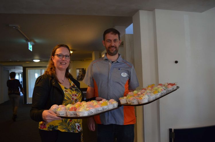 IJsjes voor bewoners van De Diesenplas nijkamp diessenplas de biester corona 