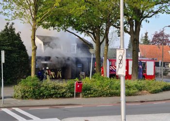 Zeer grote brand treft Bike Totaal Bloemendal brandweer 