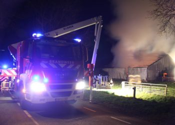 Uitslaande brand in schuur Dijkerhoekseweg brandweer 