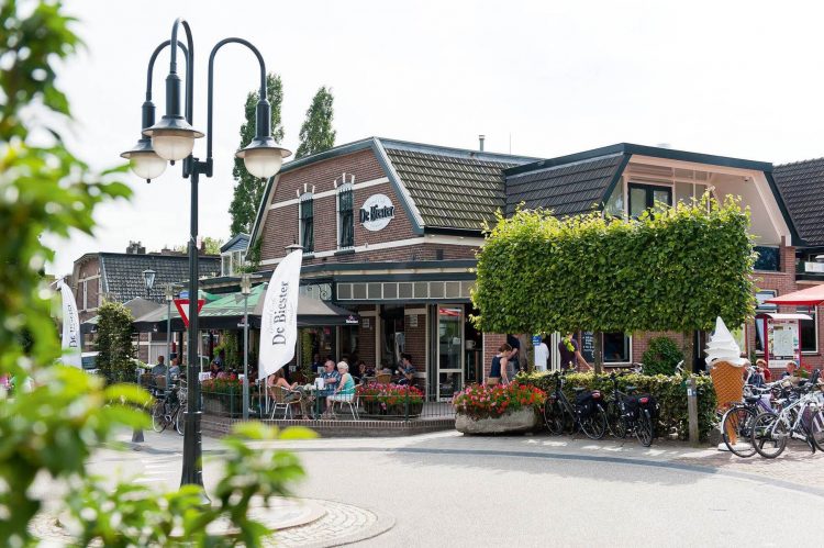 Ons restaurant is een stuk groter geworden, maar niet minder gezellig de biester 