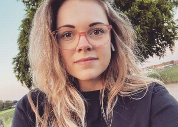 Vuilniswagen vast gemeente 