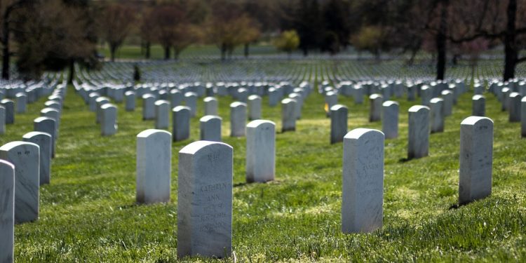 Holten Canadian War Cemetery canadese begraafplaats 
