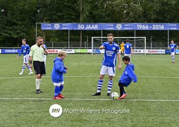 Blauw Wit '66 - FC Winterswijk (1-0) voetbal blauwwit 