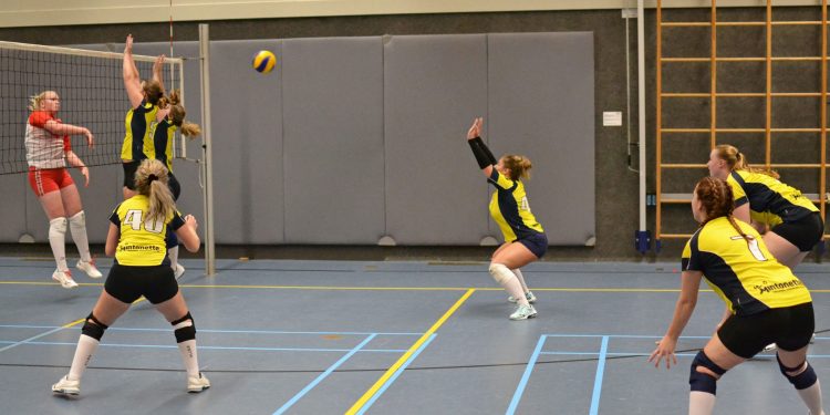 Mintonette dames 1 goed van start in derde klasse mintonette corona 