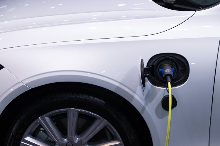 Vanaf 1 juli subsidie op elektrische auto 