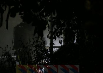 Tuinhuisje volledig uitgebrand aan de Tuinstraat brandweer 