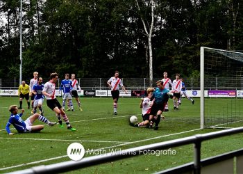 Blauw Wit '66 - Koninklijke UD (4-3) blauwwit 