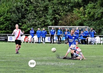 Blauw Wit '66 - Koninklijke UD (4-3) blauwwit 