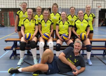 Volleybaldames 1 doet goede zaken mintonette 