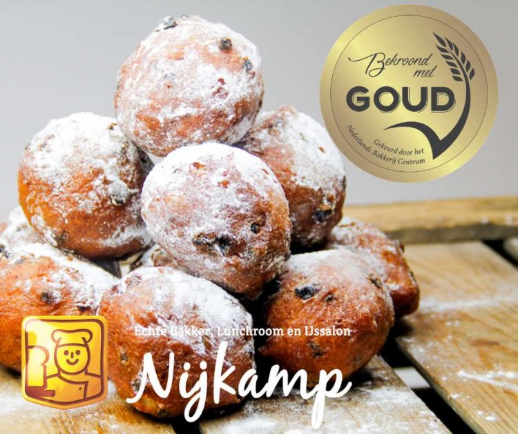 Oliebollen en Krentenwegge van Nijkamp met goud bekroond nijkamp 