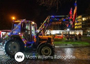 Kerstavond verlichte trekkers 