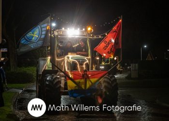 Kerstavond verlichte trekkers 