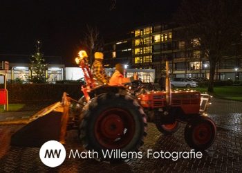 Kerstavond verlichte trekkers 