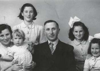 Aaldrik en Fenny Paalman Keunedarpers van het jaar dijkerhoek corona carnaval bonte paard 