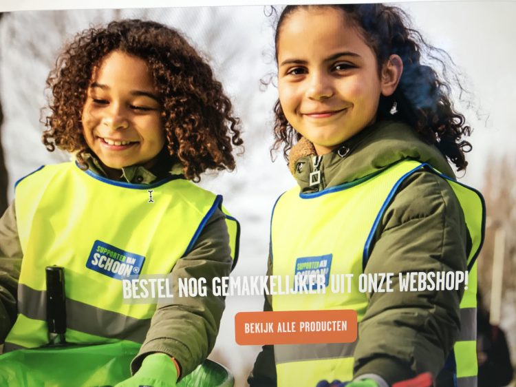 Grote schoonmaakactie in Holten op 20 maart 2021 smidsbelt nijkamp gemeente duurzaam holten 