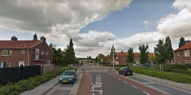 HoltensNieuws.nl Nieuwe stopverplichting kruising Kolweg - H.J. Wansinkstaat - Industriestraat Nieuwe stopverplichting kruising Kolweg - H.J. Wansinkstaat - Industriestraat gemeente