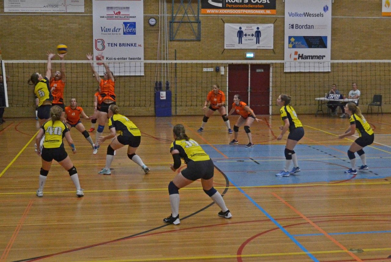 D1 Mintonette verliest de derby mintonette gemeente 