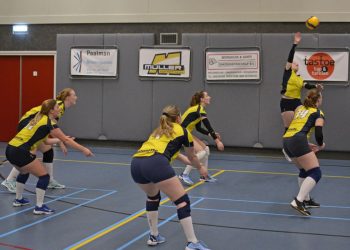 Volleybalhriller in sporthal ‘t Mossink mintonette 