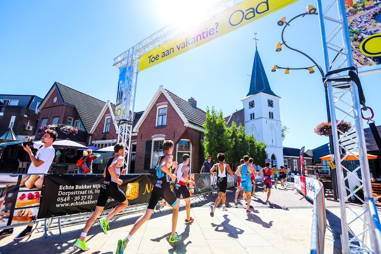 36e Triathlon Holten op 1 en 2 juli triathlon corona 