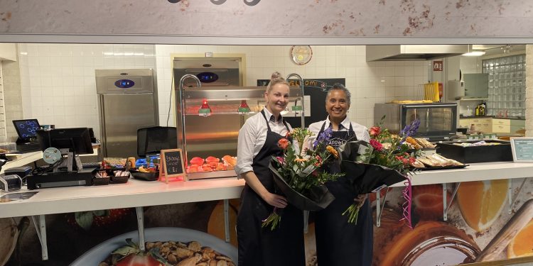 Waerdenborch ontvangt Gouden Schoolkantine Schaal 2021-2022 waerdenborch 