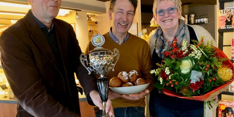 Nijkamp weer op 1 met oliebollen! nijkamp 