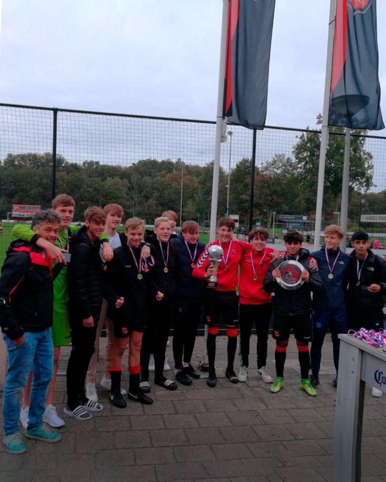 V.V.Holten JO17-1 pakt titel! vvholten voetbal 