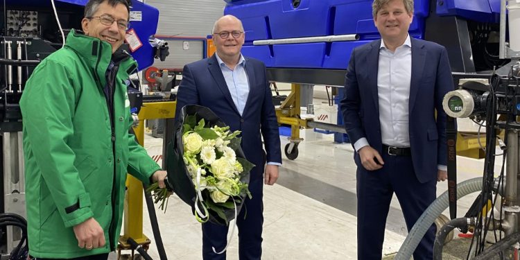 HoltensNieuws.nl 2 circulaire toppers in Rijssen-Holten 2 circulaire toppers in Rijssen-Holten gemeente cda