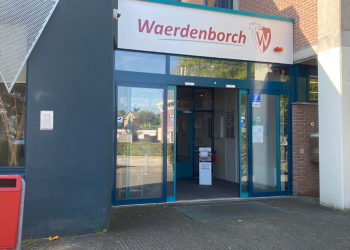 11e Etalage Kunst Route in Holten-centrum waerdenborch kulturhus 