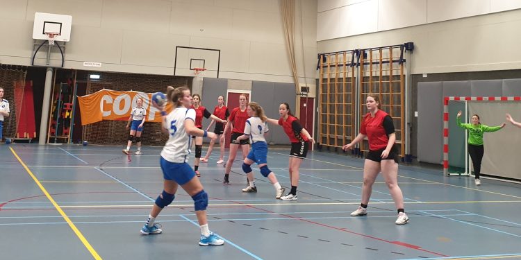 H.V. Holten handbaljeugd mag ook weer spelen corona 