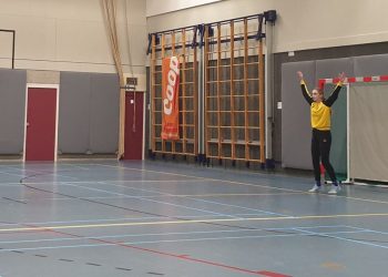 Holtense handbaldames kampioen door uitzege op medetitelkandidaat hv holten fotoalbum 