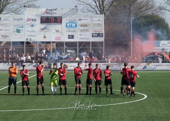 Herdenking 4 mei Canadese Begraafplaats fotoalbum canadese begraafplaats 