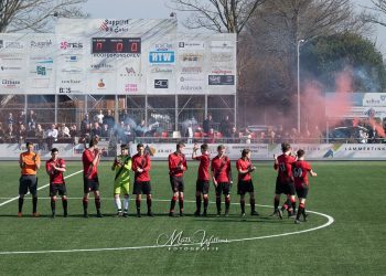 Holten connectie met Rijssense Revue cov 