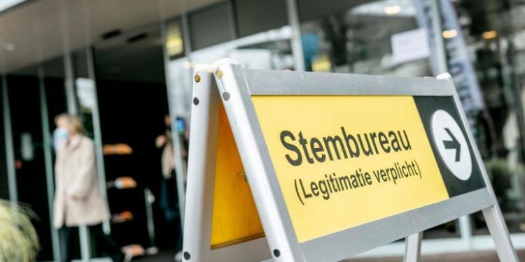Gemeenteraadsverkiezingen! U stemt toch ook? vvd lokaal gemeentebelang cda 