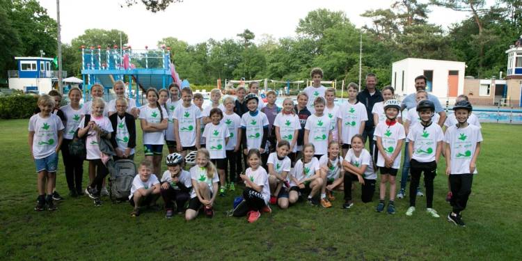 Feestelijke start Jeugdclinics Triathlon triathlon 