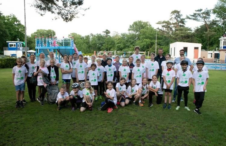 Feestelijke start Jeugdclinics Triathlon triathlon 