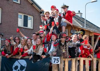 Lokale Radio 20 jaar geleden gestopt politie fienpreuvers carnaval 