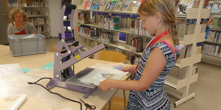 Zomerworkshop Heatpress (8-10 jaar) bij Bibliotheek Rijssen-Holten bibliotheek 