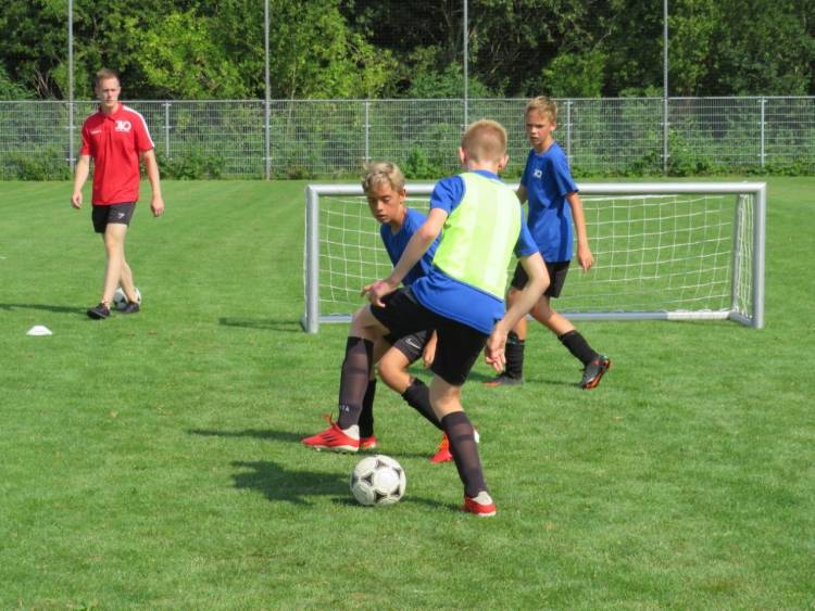Jeugdvoetbal bij VV Holten vvholten voetbal 