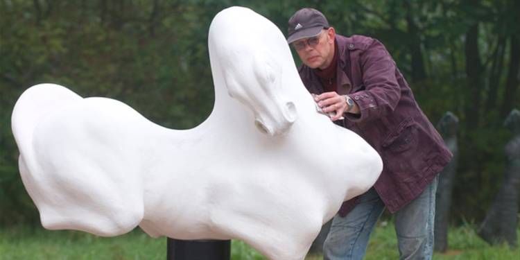 Rondleiding bij beeldhouwer Anton ter Braak in Neede 