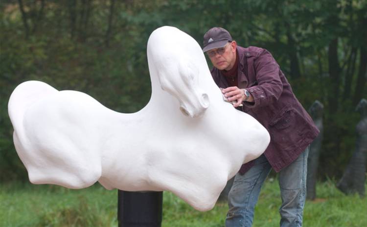 Rondleiding bij beeldhouwer Anton ter Braak in Neede 